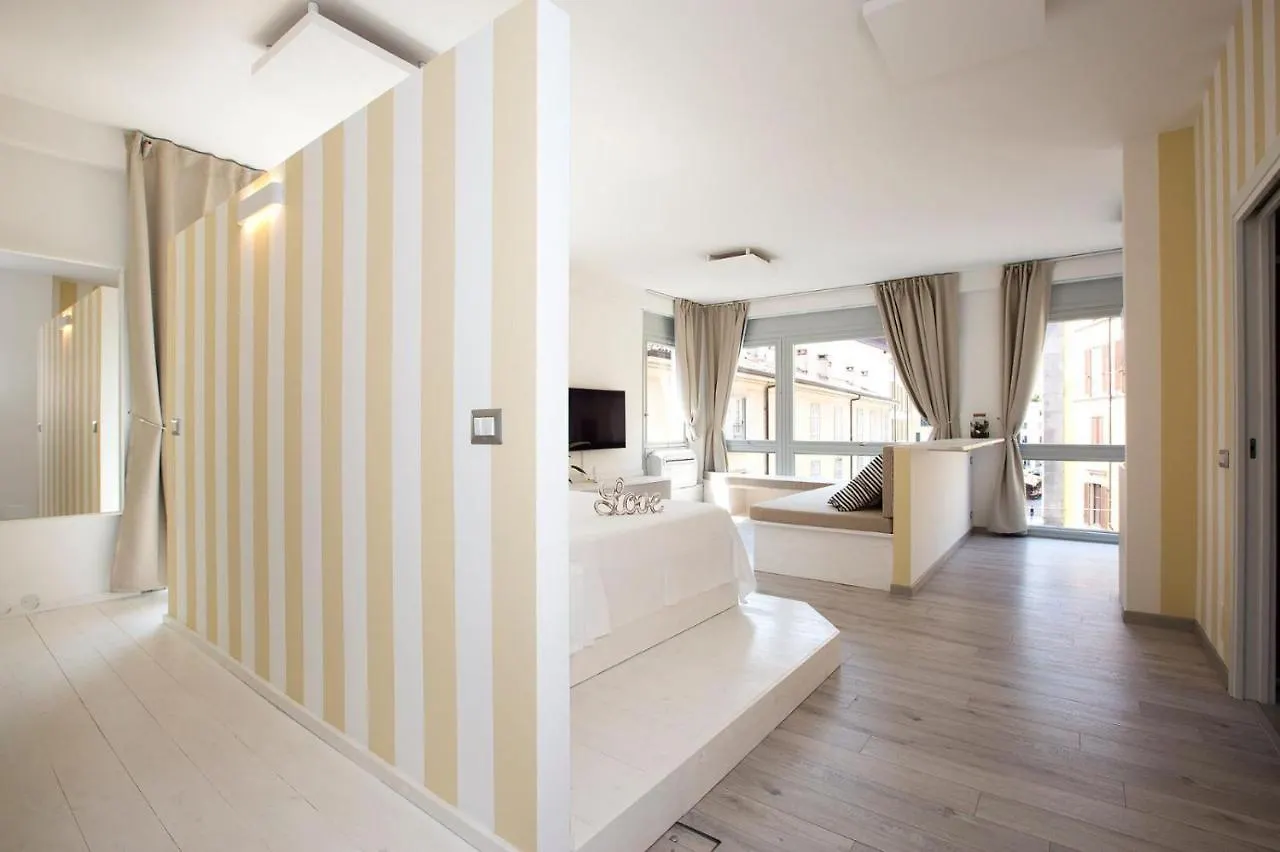 Apartment Downtown Como-Luxury Suites