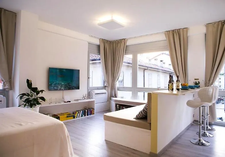 Downtown Como-Luxury Suites Como