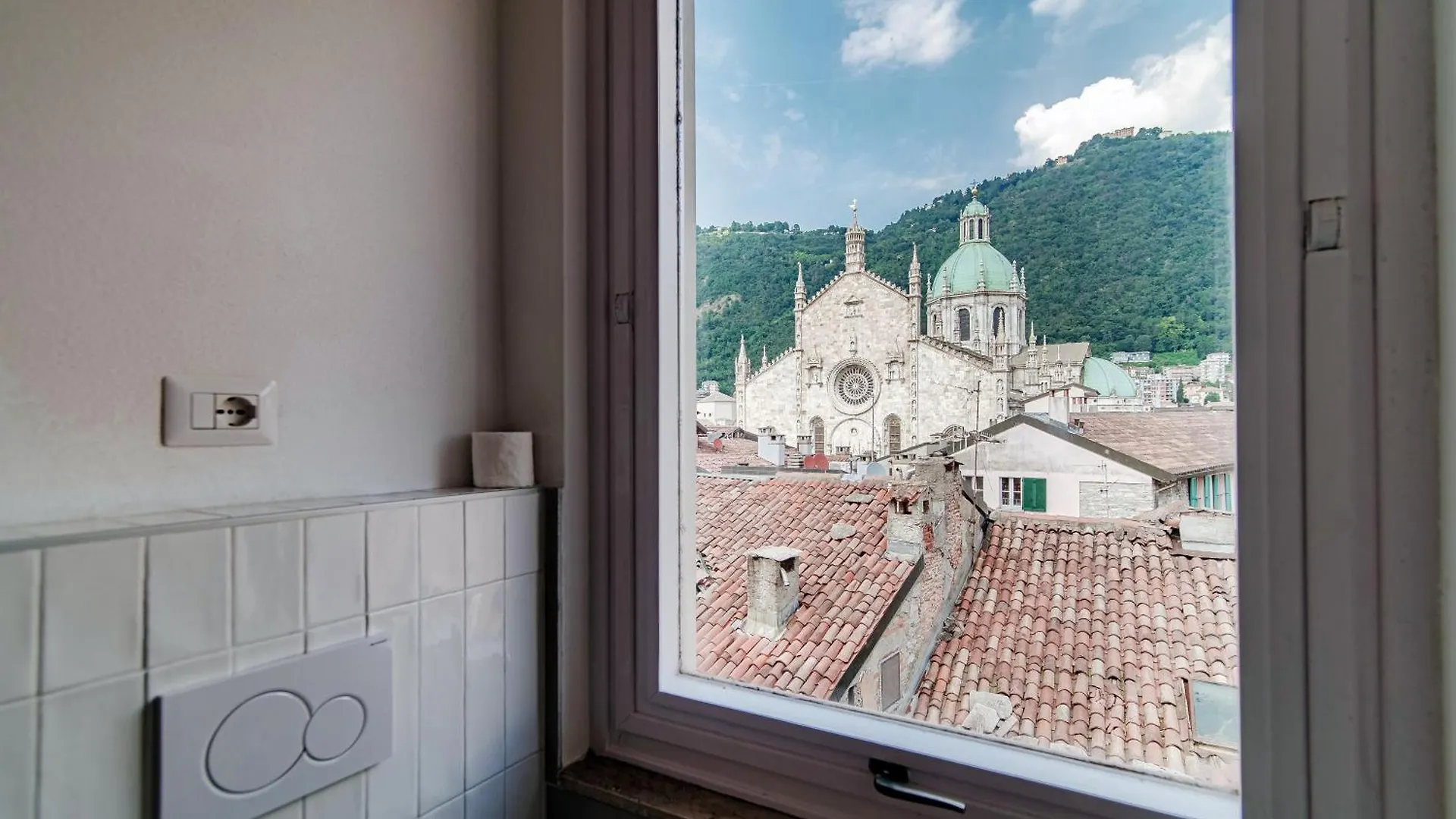 Apartment Downtown Como-Luxury Suites