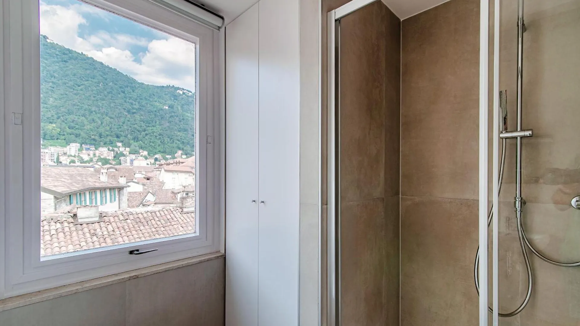 Apartment Downtown Como-Luxury Suites