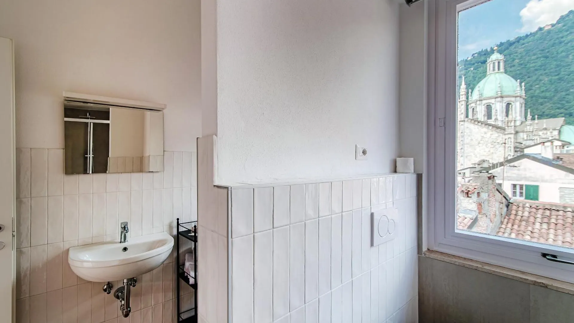 Apartment Downtown Como-Luxury Suites